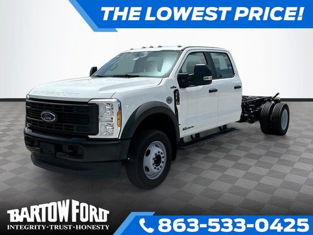 2024 Ford F-450SD XL KNAPHEIDE GOOSENECK in Oxford White — front three-quarter view
