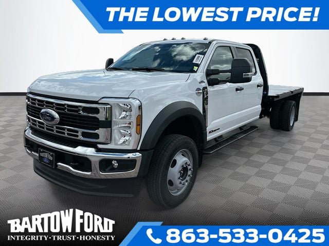 2026 Ford F-450SD XL KNAPHEIDE 11' GOOSENECK in Oxford White — front three-quarter view