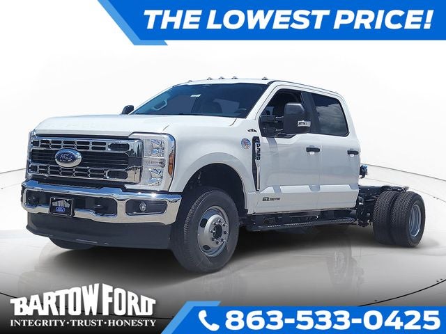 2026 Ford F-350SD XL DRW in Oxford White — front three-quarter view